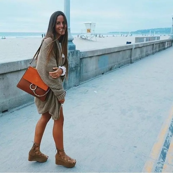 Oversized sweater - Picture 2 of 2